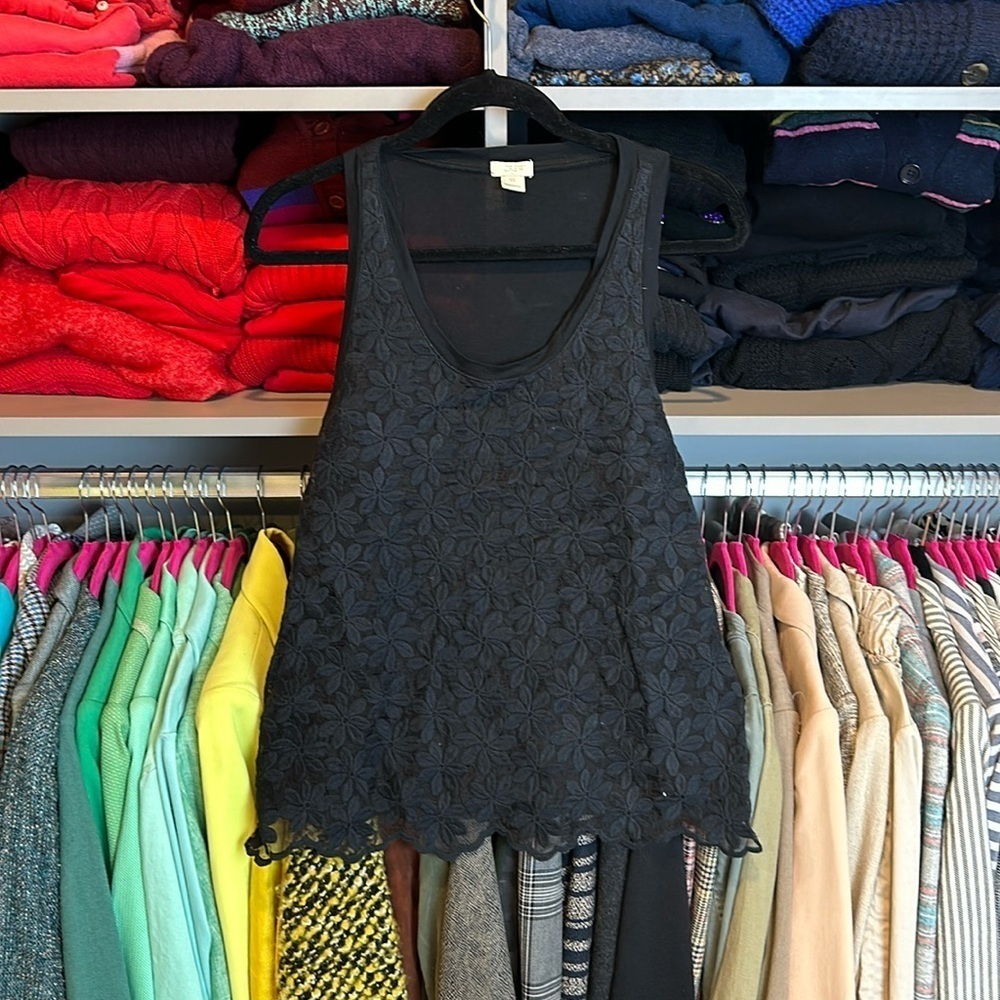 J Crew black embroidered sleeveless scoop neck top size XS